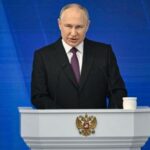Russia, Putin avverte l’Occidente: “Abbiamo armi per colpirvi”