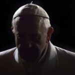 Via Crucis, le meditazioni scritte dal Papa: “La sofferenza con Dio non ha l’ultima parola”