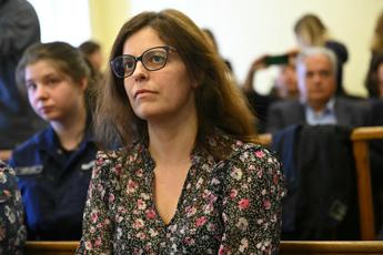 Ilaria Salis candidata alle Europee, il padre: “Non scappa dal processo ma ne vuole uno giusto”
