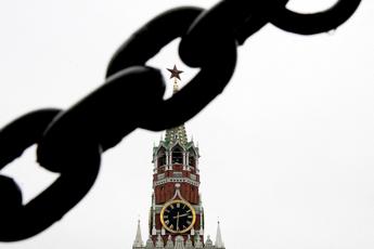 “Russia prepara atti di sabotaggio violenti in Europa”, l’allarme degli 007